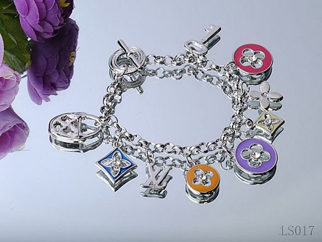 Louis Vuitton Bracelet 2017 - 19