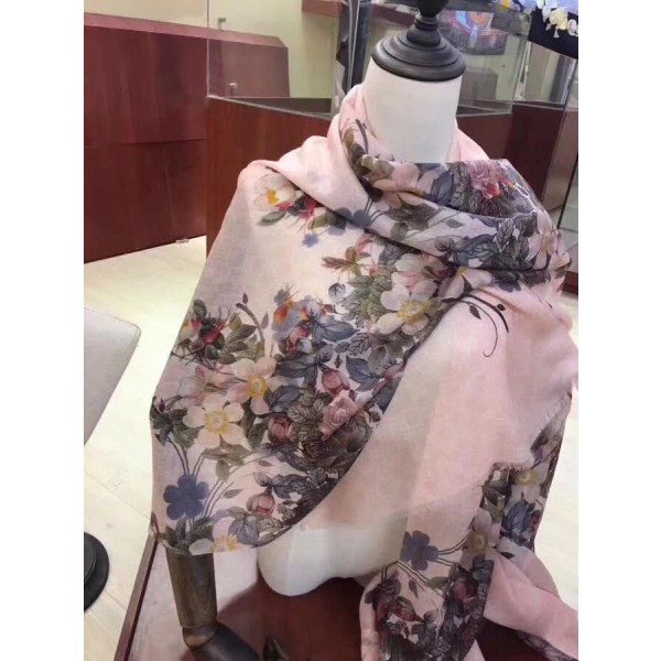 Gucci Cashmere Scarf 39 Pink 2018 Collection