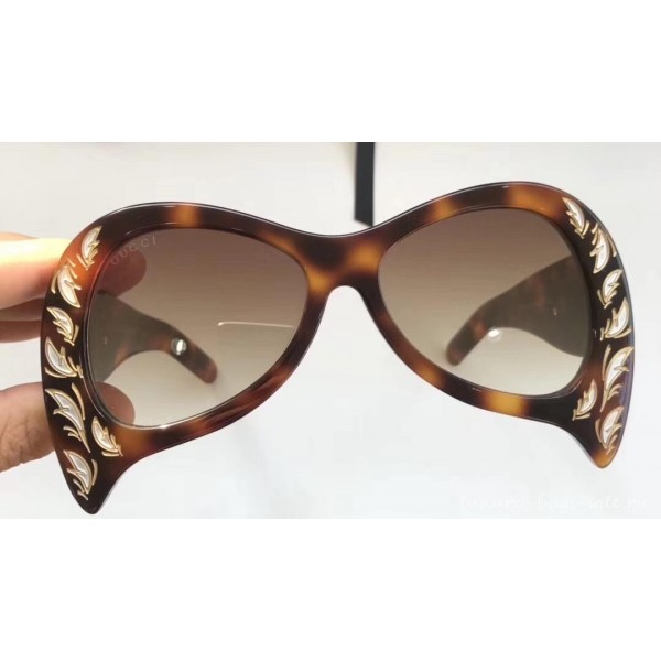 Gucci Oversized Sunglasses with Mother-of-Pearl Details 07