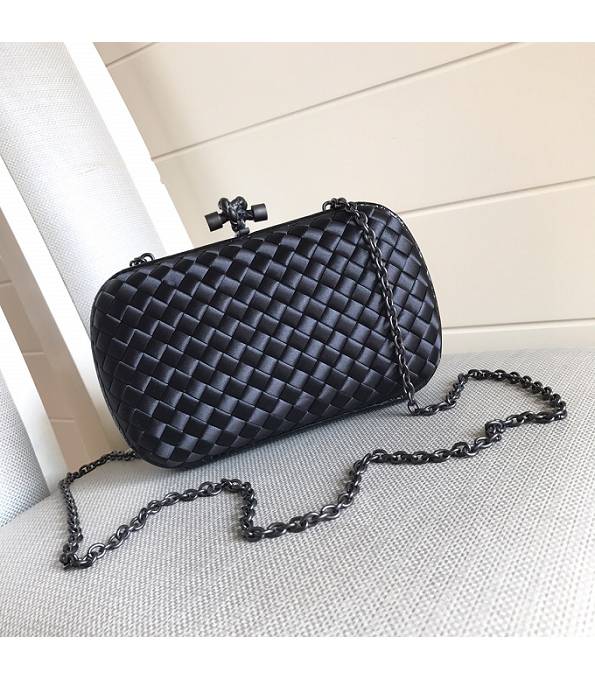 Bottega Veneta Knot Black Original Weave Leather Clutch With Chain