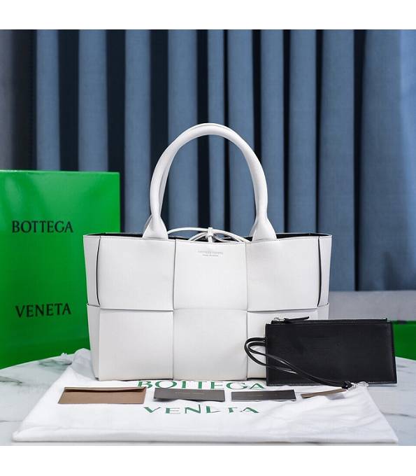 Bottega Veneta White Original Calfskin Leather Arco 35cm Tote Bag