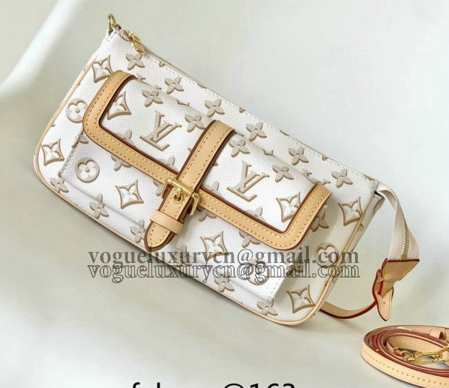 Louis Vuitton Maxi Multi Pochette Accessoires Shoulder Bag in Monogram Canvas M20920 White 2022