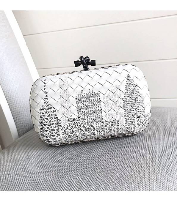 Bottega Veneta Knot White Original Weave Leather Clutch