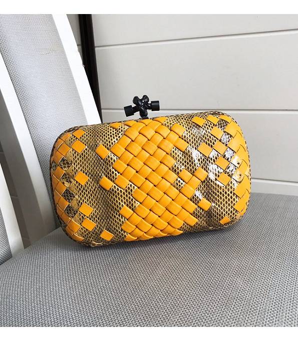 Bottega Veneta Knot Snake Veins Leather With Yellow Original Weave Lambskin Clutch