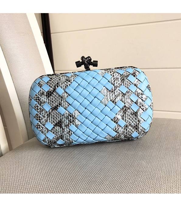 Bottega Veneta Knot Snake Veins Leather With Blue Original Weave Lambskin Clutch