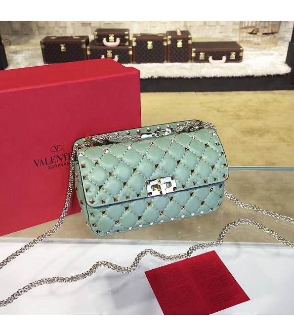 Valentino Garavani Rockstud Spike Light Green Original Wrinkle Lambskin Silver Chain 20cm Shoulder Bag