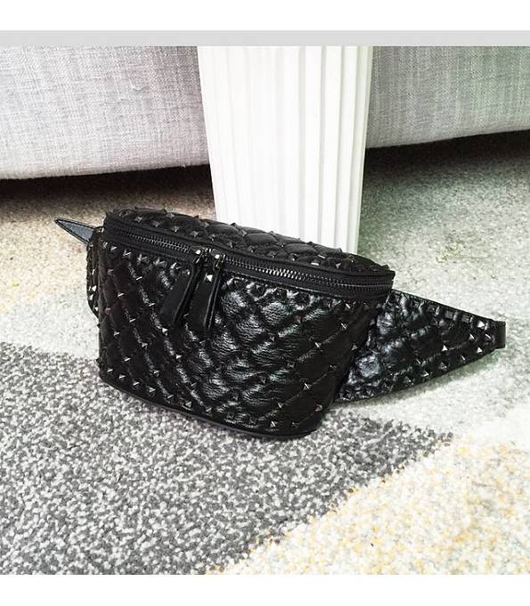 Valentino Garavani Free Rockstud Spike Black Original Oil Wax Belt Bag Black Rivets