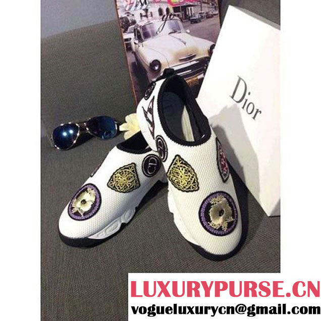 Dior 2015 Embroidered Sneaker in White (GD2b020-041522 )