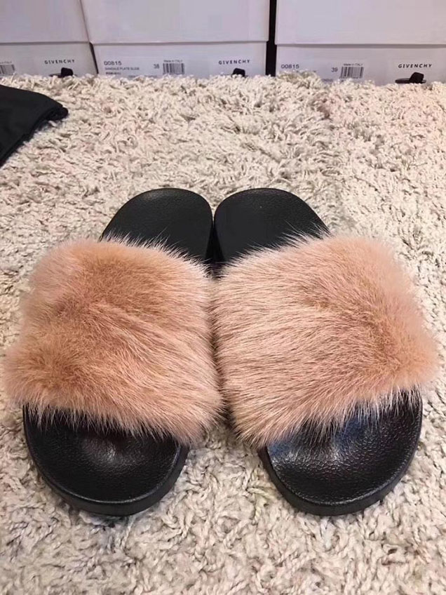 Givenchy Mink Fur Slides Pre-Fall 2017 Bag Collection Beige