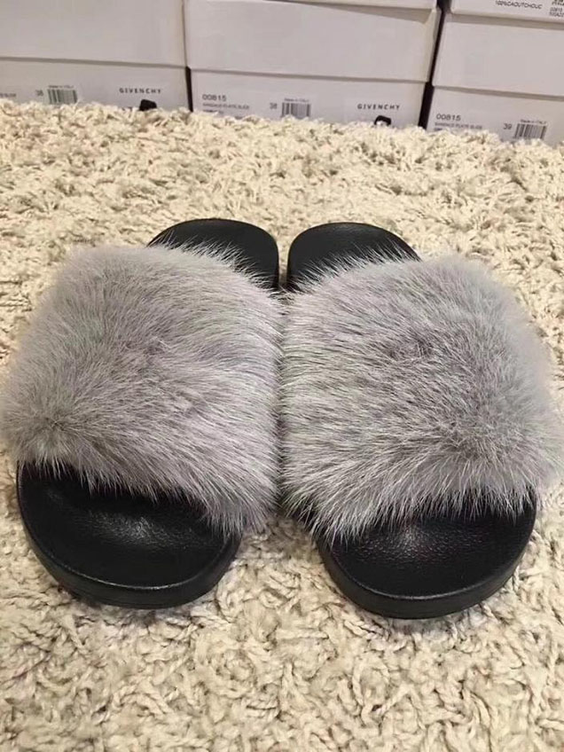 Givenchy Mink Fur Slides Pre-Fall 2017 Bag Collection Grey