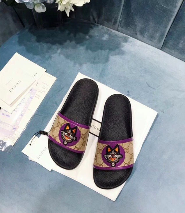 Gucci GG Supreme Slide with Dog Pursuit Canvas Slide Pool Sandals Spring Summer 2018 Collection Purple Beige