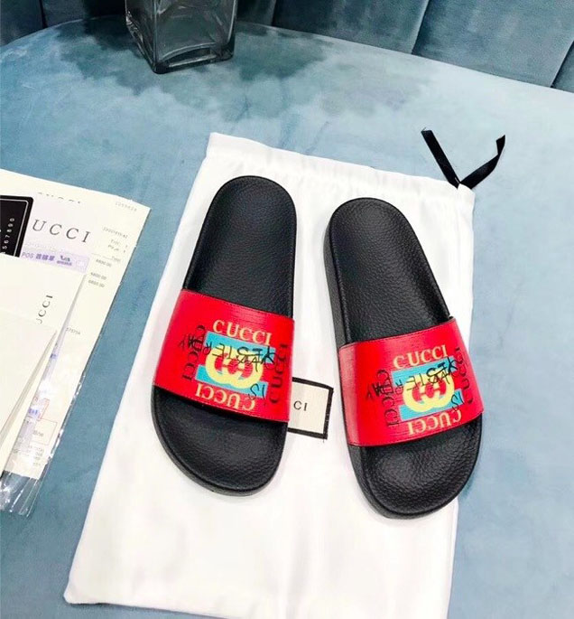 Gucci GG Logo Pursuit Velour Bee Canvas Slide Pool Sandals Spring Summer 2018 Collection Red