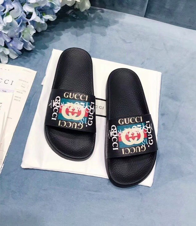 Gucci GG Logo Pursuit Velour Bee Canvas Slide Pool Sandals Spring Summer 2018 Collection Black