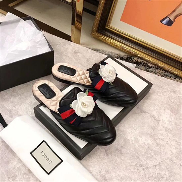 Gucci Princetown Flower Embellished with Grosgrain Bows Slippers Slipper Calfskin Leather Fall Winter 2017 Collection Black