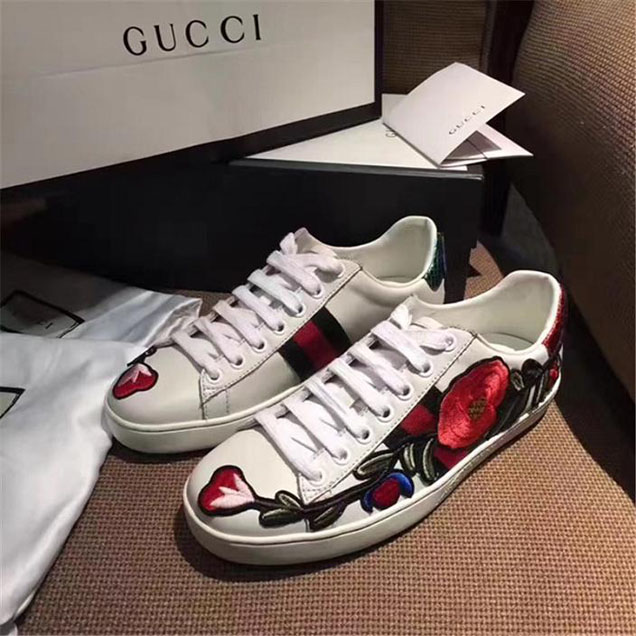 Gucci Ace Floral-Embroidered Low-Top Sneakers Calfskin Leather Fall Winter 2017 Collection White Multi