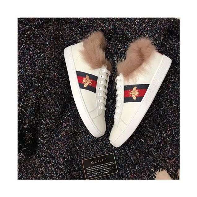 Gucci Ace Bee Embrodered Fur-Trimmed Low-Top Sneakers Calfskin Leather Pre-Fall 2017 Collection White