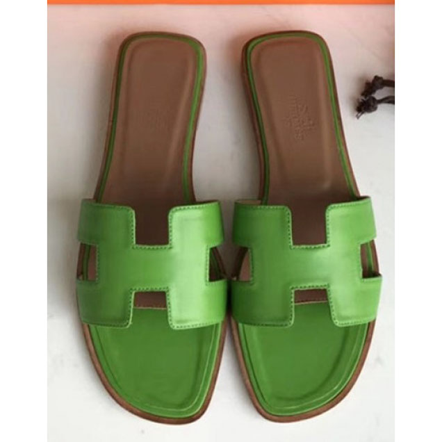 Hermes Oran Slipper Sandals in Box Calfskin Green