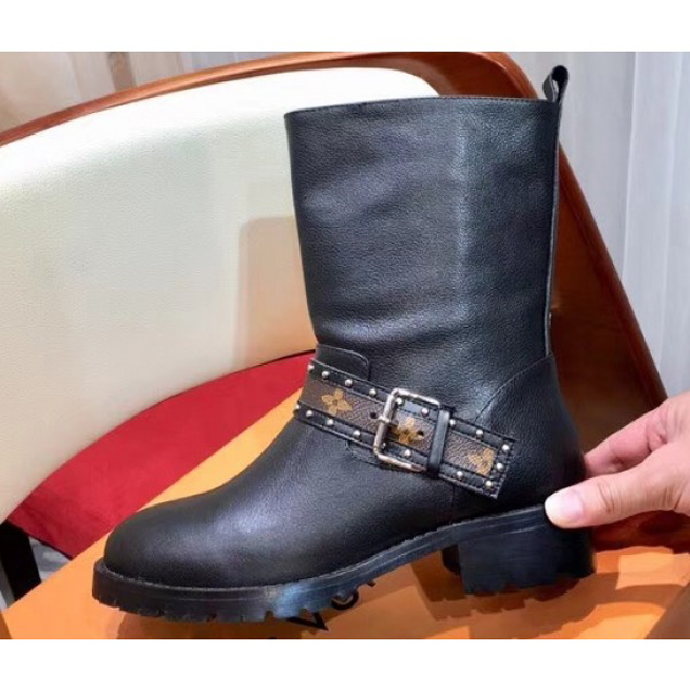 Louis Vuitton Discovery Flat Half Boots 1A4GZE Studs Buckled Strap 2018