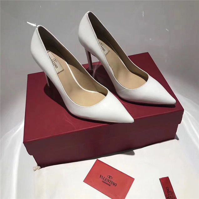 Valentino Garavani 100mm Pumps Patent Calfskin Leather Fall Winter 2017 Collection White