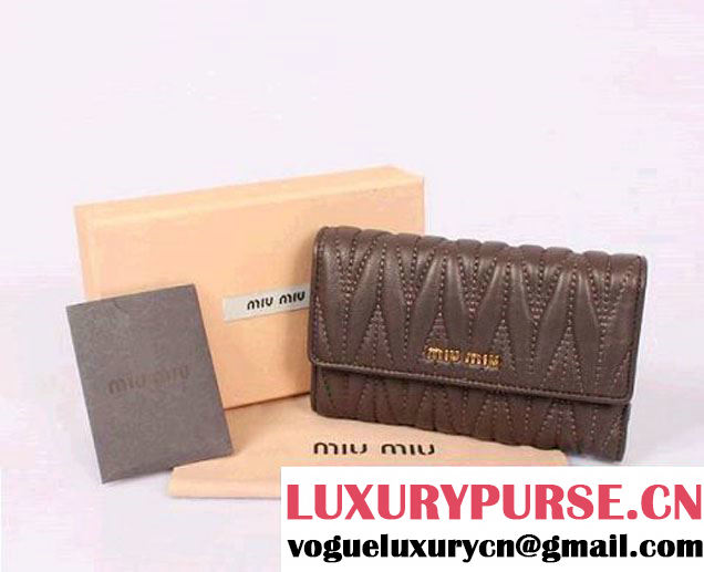 miu miu Matelasse Shiny Calf Leather Wallet 8009 Brown